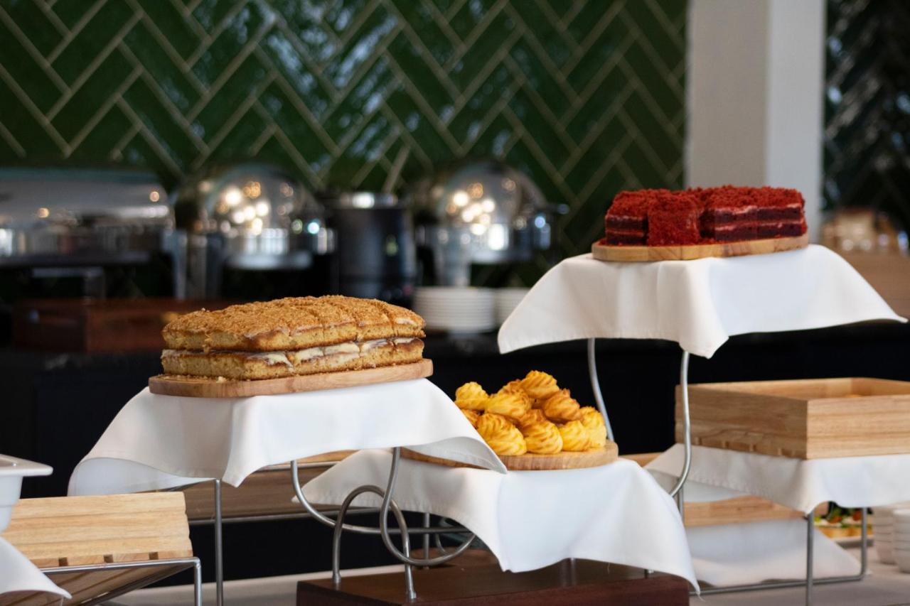 Orient Hotel Bishkek Ngoại thất bức ảnh