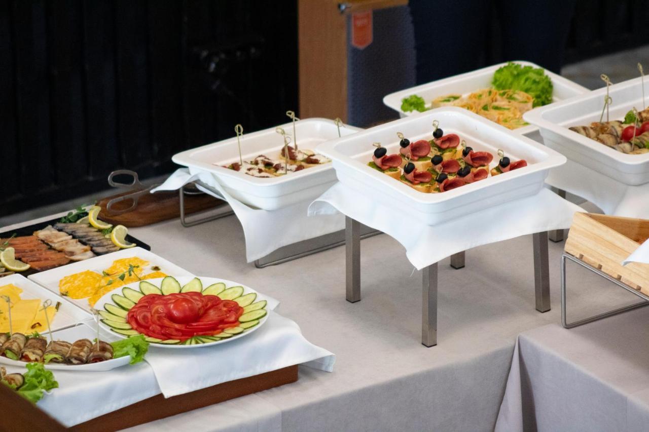 Orient Hotel Bishkek Ngoại thất bức ảnh