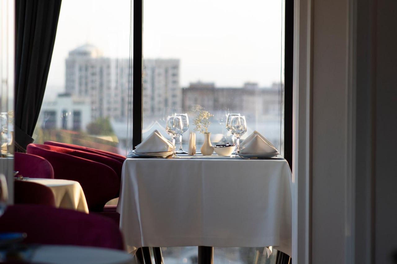 Orient Hotel Bishkek Ngoại thất bức ảnh